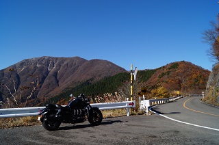 滋賀の最高峰へ 伊吹山ドライブウェイ 2 3 カイザーベルク びわ湖 ツーリングをサポートするレッドバロン